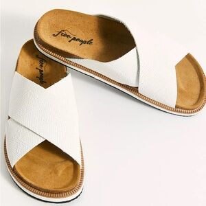 🍋Free People Sidelines Foot-bedded Sandals🍋